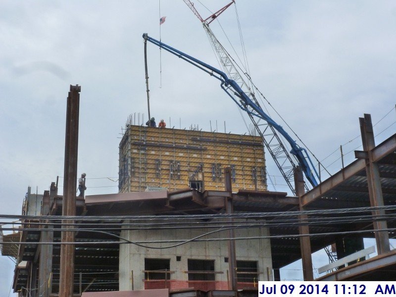 Pouring concrete at Elev. 1,2,3 (3rd Floor) Facing West (800x600)